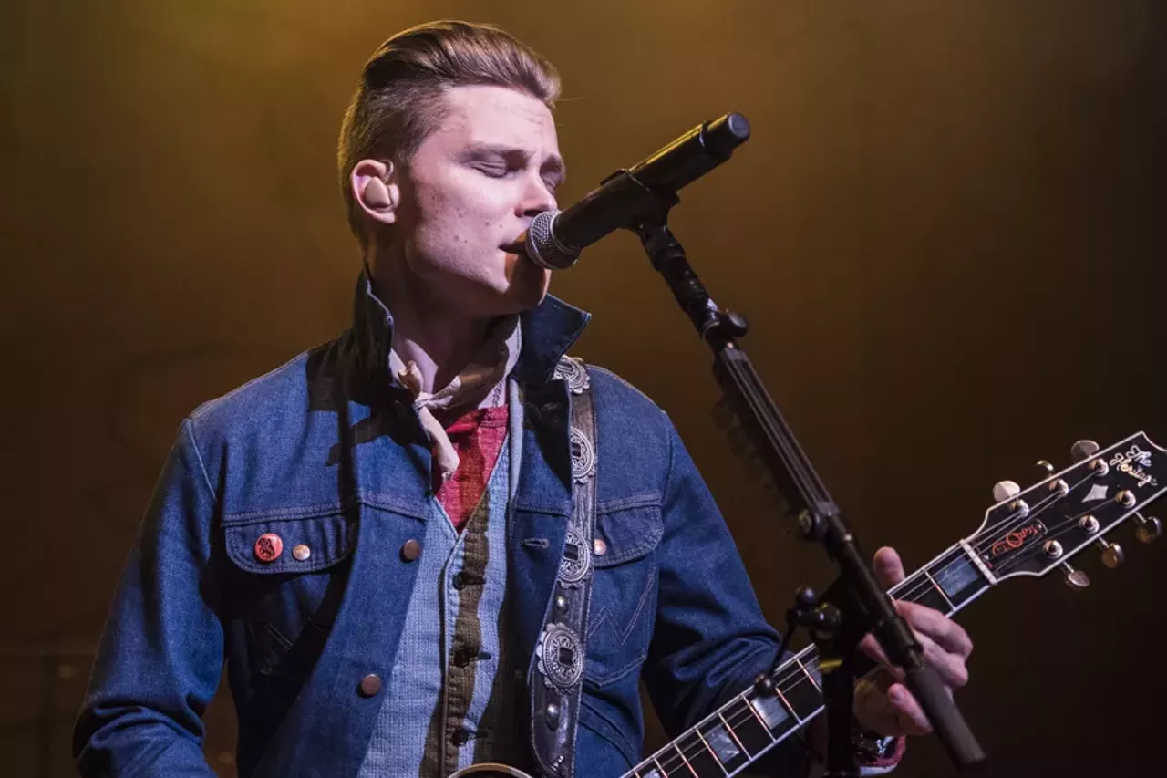 Image: 35 photos from Frankie Ballard at The Fillmore