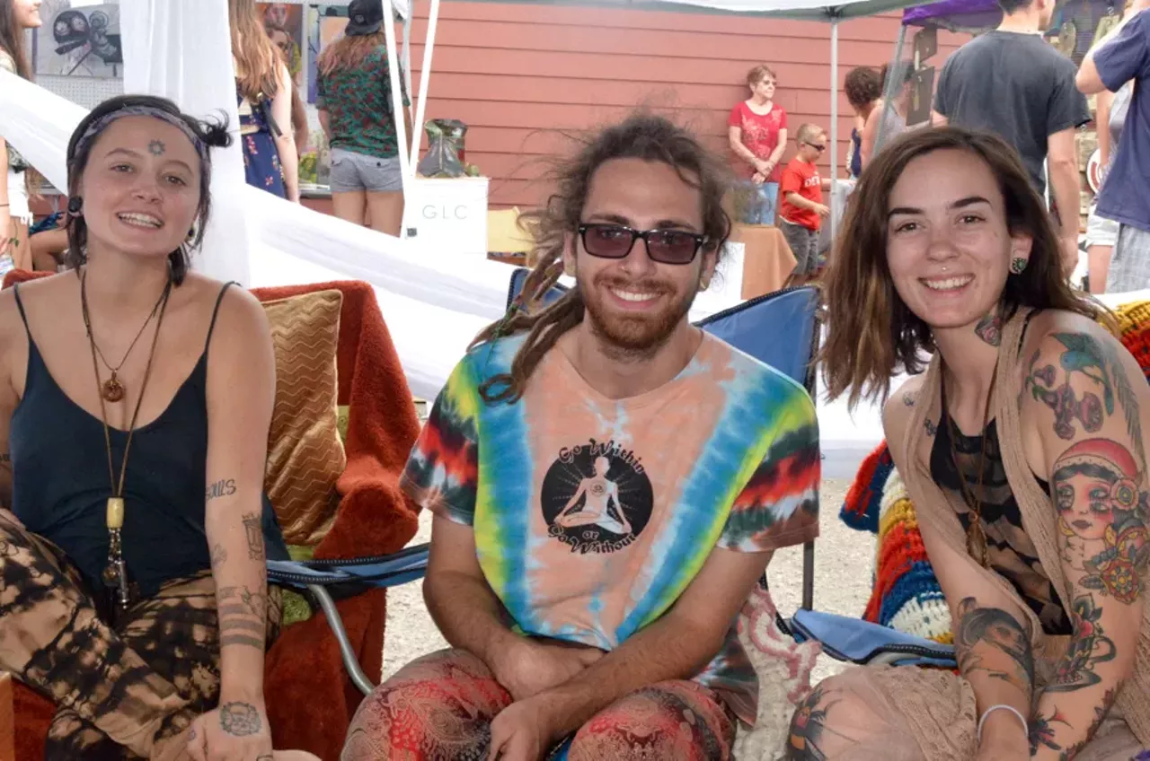 Image: 37 hippy, dippy, and trippy photos from Peacefest at L.A. Cafe