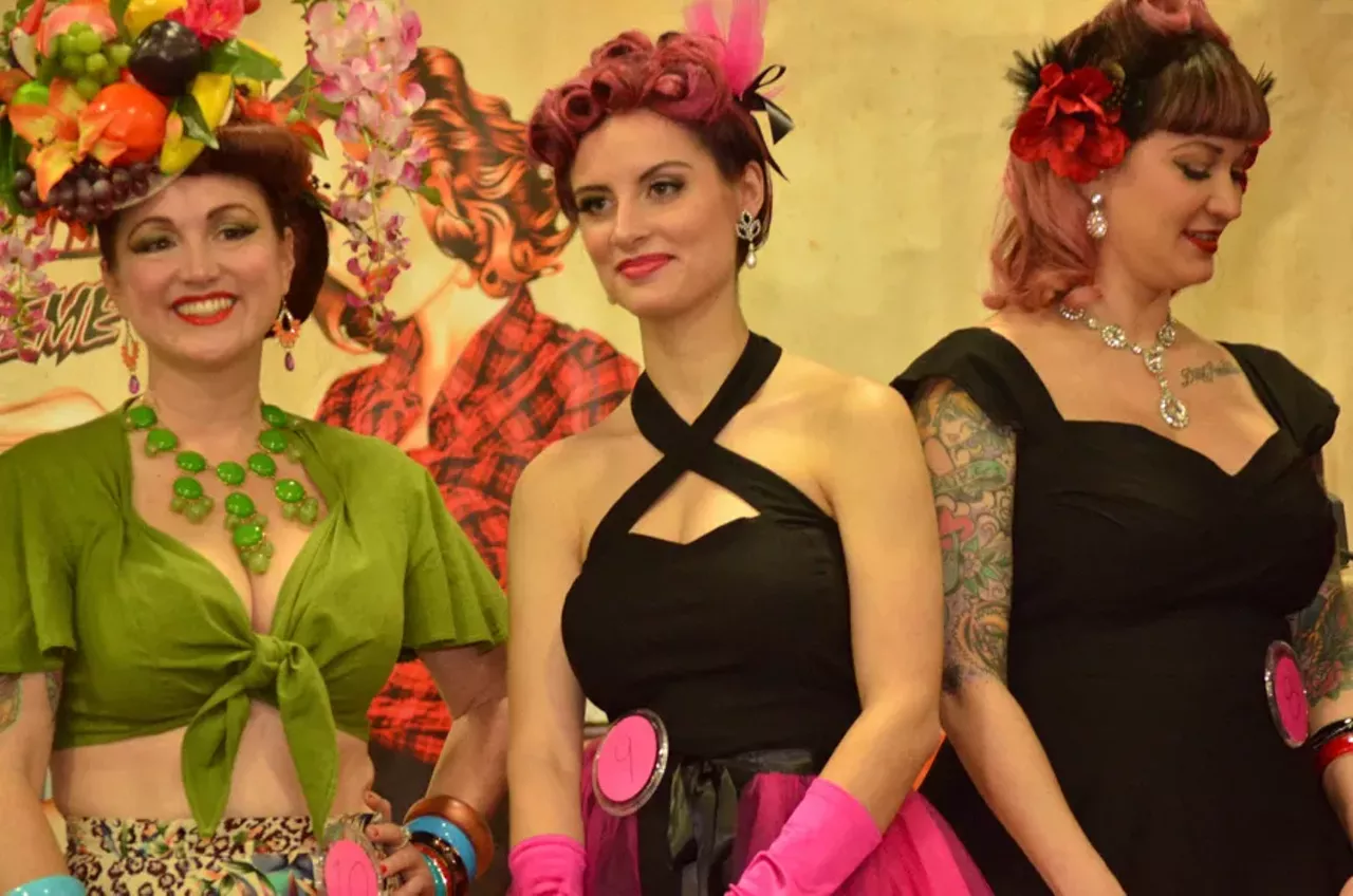 Image: 39 photos from the Pinup Contest @ Autorama 2017