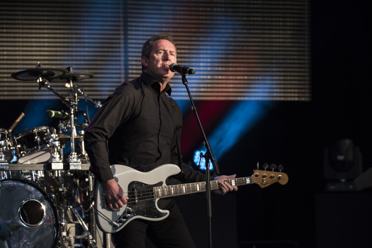 40 photos of Barenaked Ladies at DTE Energy Music Theatre