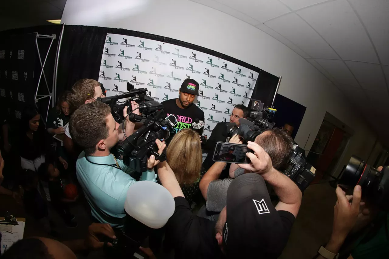 Image: 40 star-studded photos from Hoops 4 Water