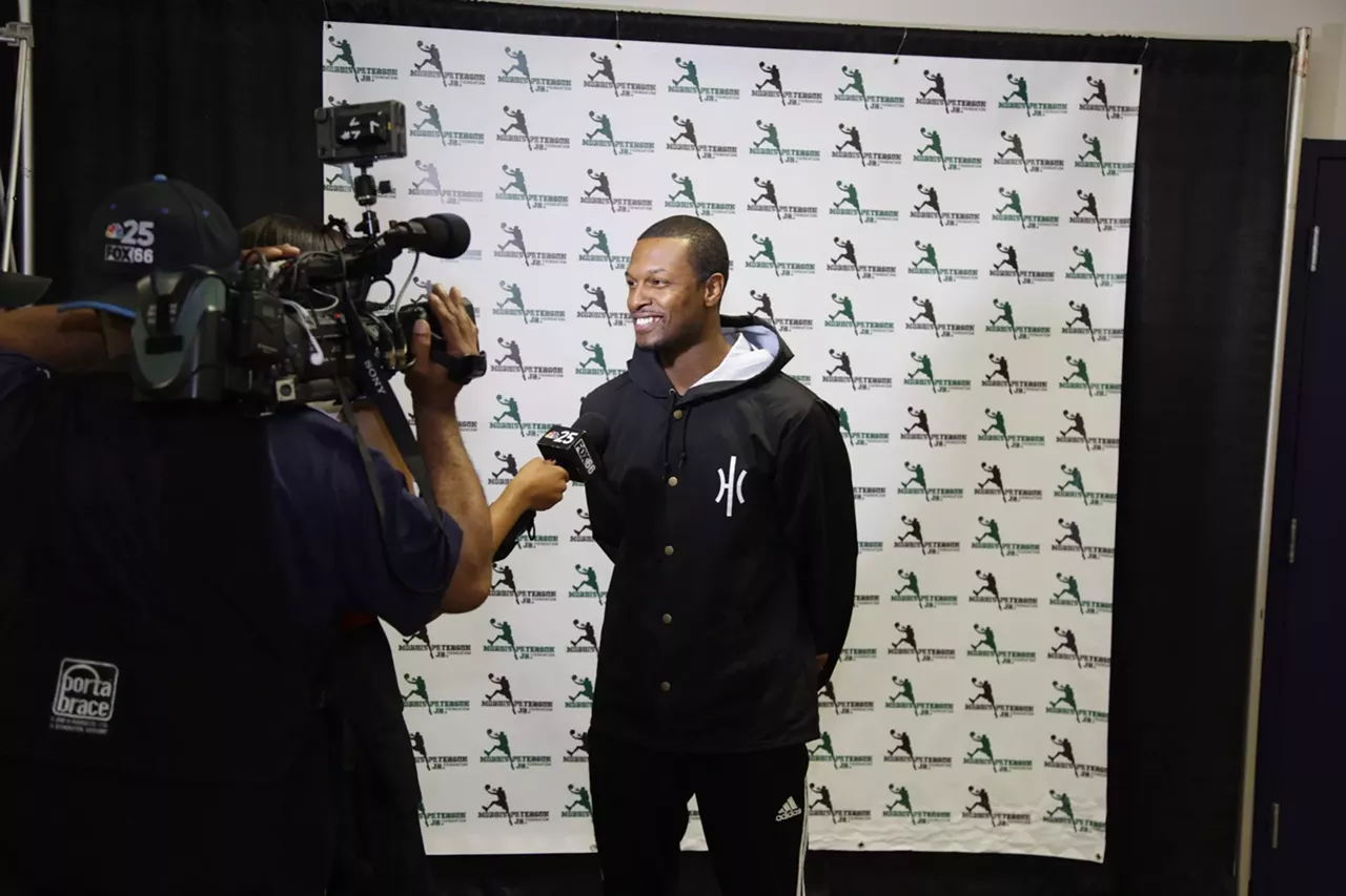 Image: 40 star-studded photos from Hoops 4 Water