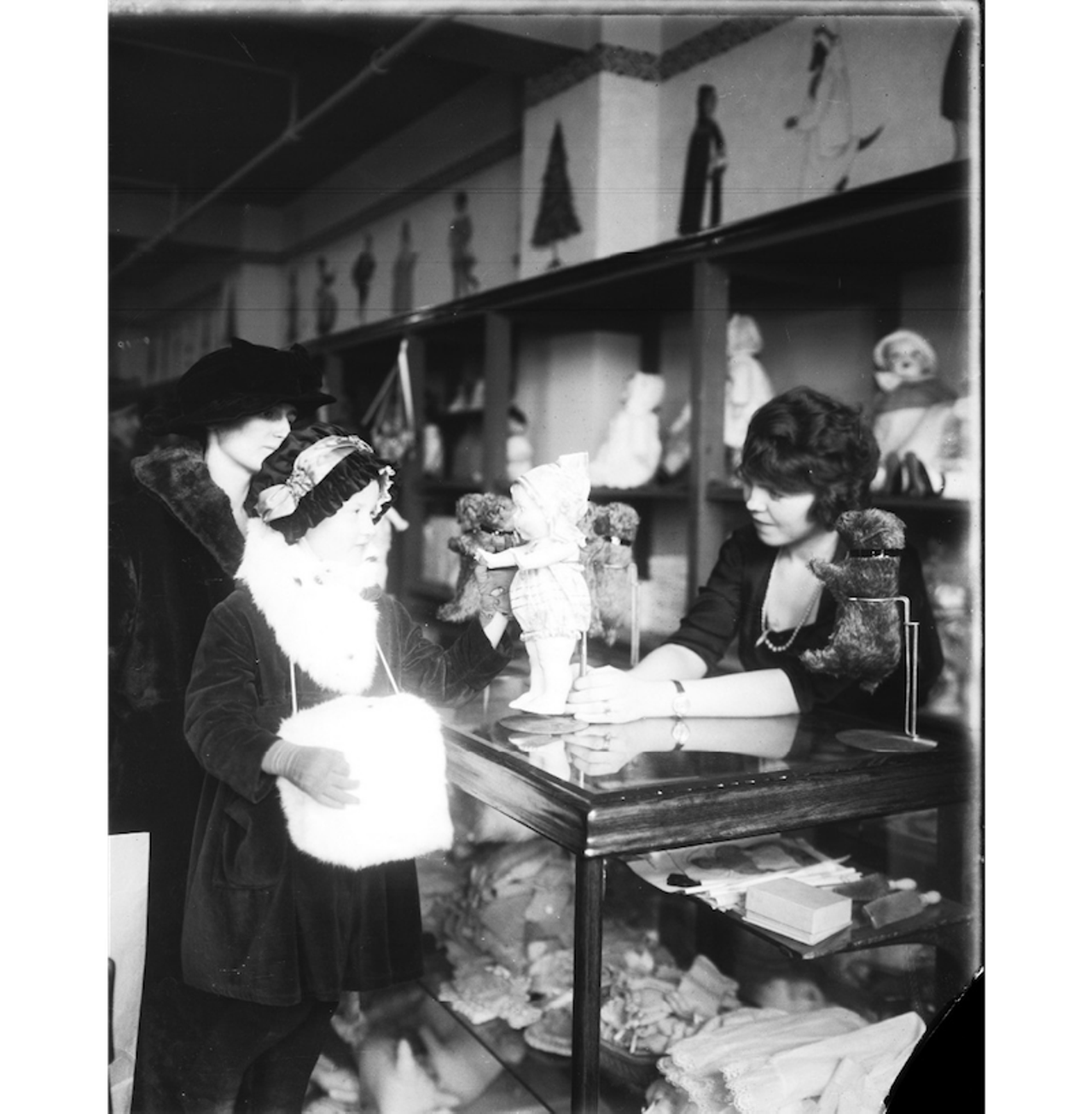 Children in toy store.
All photos courtesy of Walter P. Reuther Library, Archives of Labor and Urban Affairs, Wayne State University