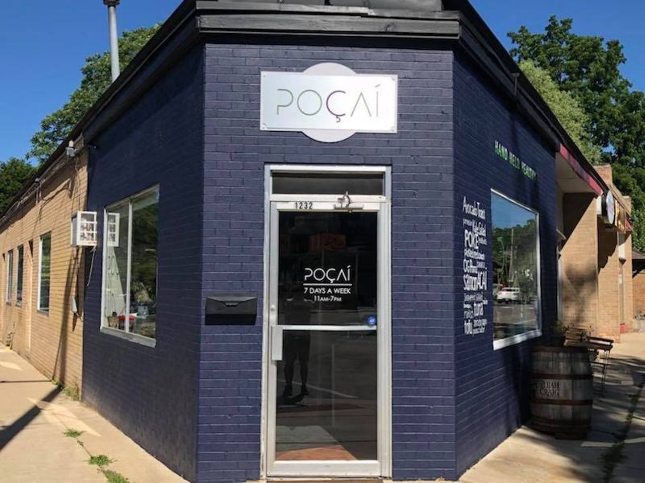PoCai
1232 Packard St., Ann Arbor
Goodbye poke and acai bowls, hellow chicken wings. The former health food spot specailzing in poke and acai bowls, PoCai closed in November to make way for Sidebiscuit, a casual chicken spot. 
Photo via Pocai/Facebook