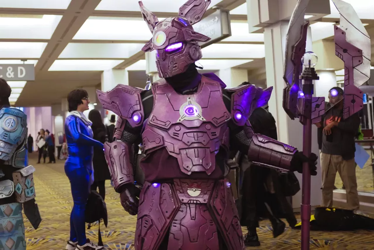 Image: 59 photos of the elaborate costumes we saw at Youmacon
