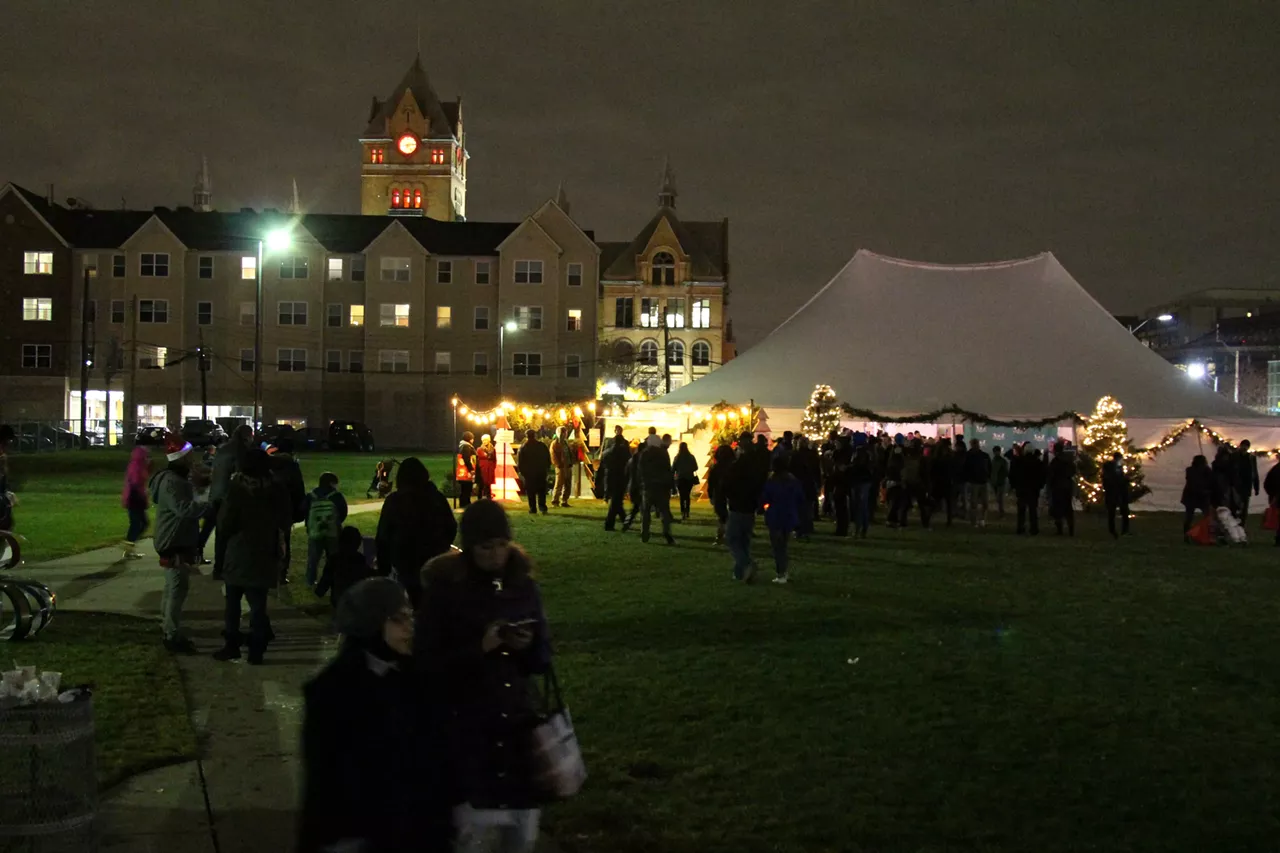 Image: 74 cheerful photos of Noel Night in Midtown to put you in the holiday spirit