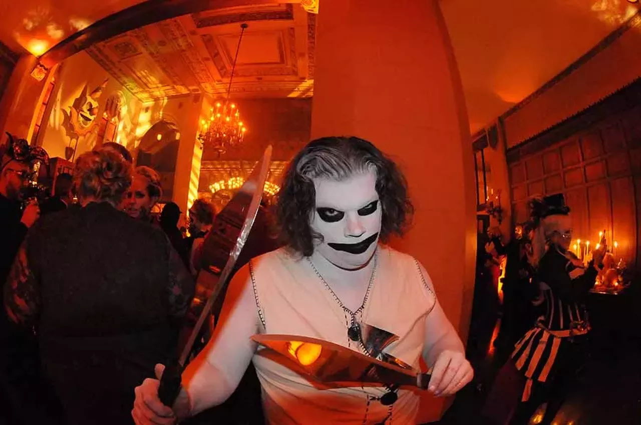 Image: 77 spine-tinglingly creepy photos from Theatre Bizarre Charity Gala