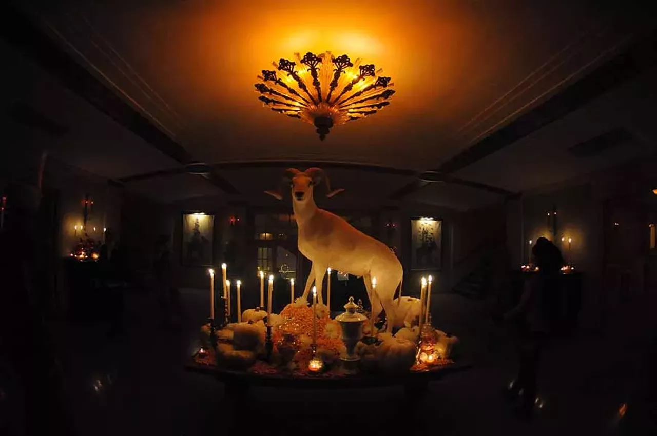Image: 77 spine-tinglingly creepy photos from Theatre Bizarre Charity Gala