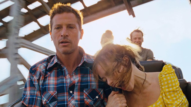 Simon Rex and Suzanna Son in Red Rocket.