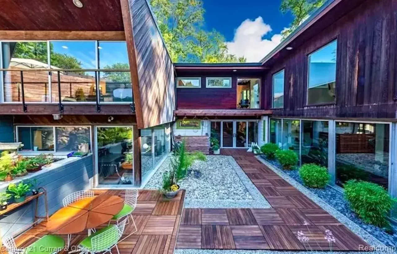 Image: A Royal Oak mid-century modern gem is for sale, and it was designed by a Corvette designer