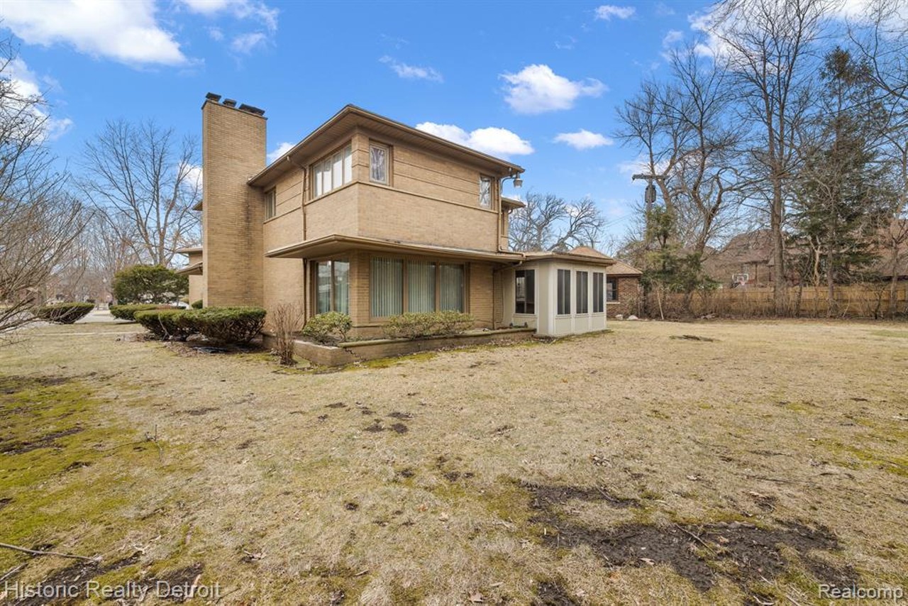 A stylish Mid-century modern home in Detroit’s Sherwood Forest neighborhood hit the market [PHOTOS]