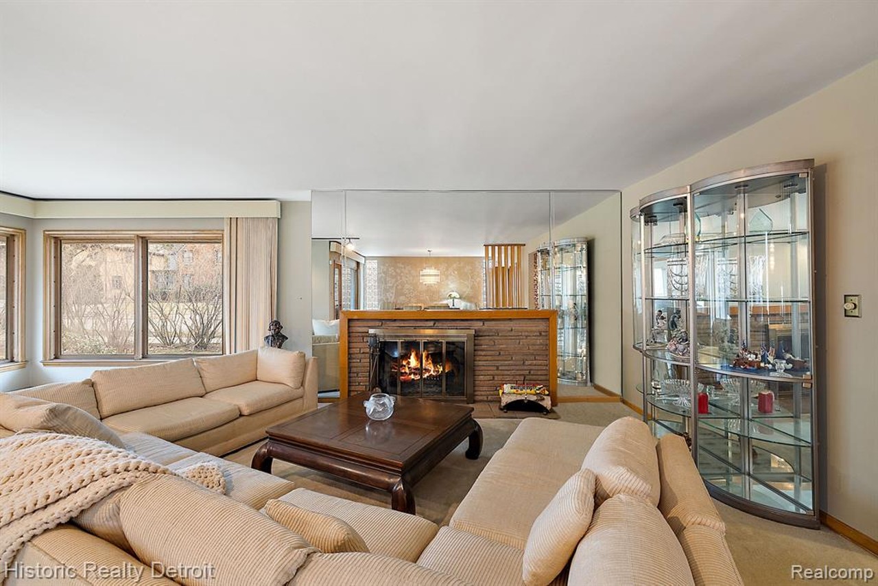 A stylish Mid-century modern home in Detroit’s Sherwood Forest neighborhood hit the market [PHOTOS]