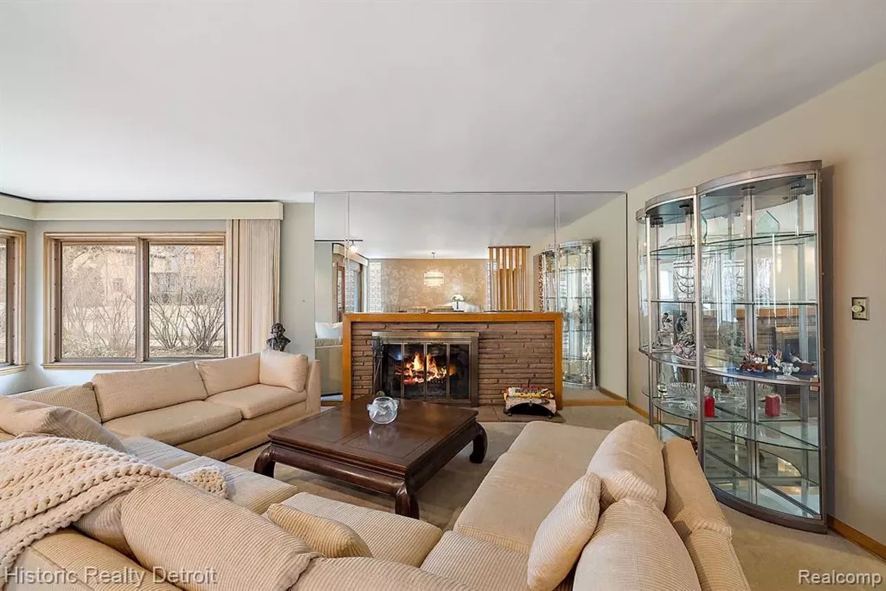 Image: A stylish Mid-century modern home in Detroit’s Sherwood Forest neighborhood hit the market [PHOTOS]