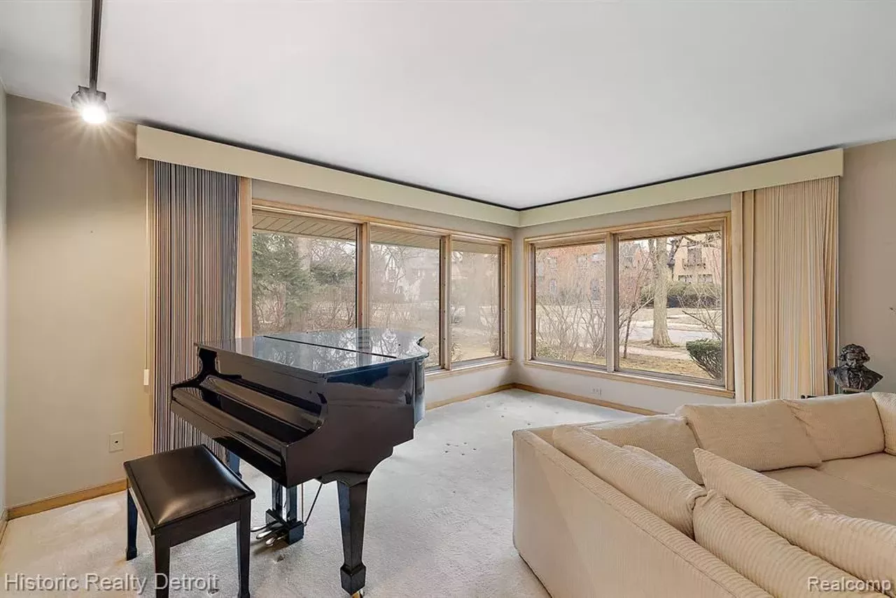 Image: A stylish Mid-century modern home in Detroit’s Sherwood Forest neighborhood hit the market [PHOTOS]