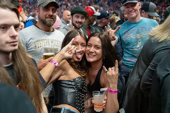 Image: AC/DC electrifies Detroit on Power Up Tour [PHOTOS]