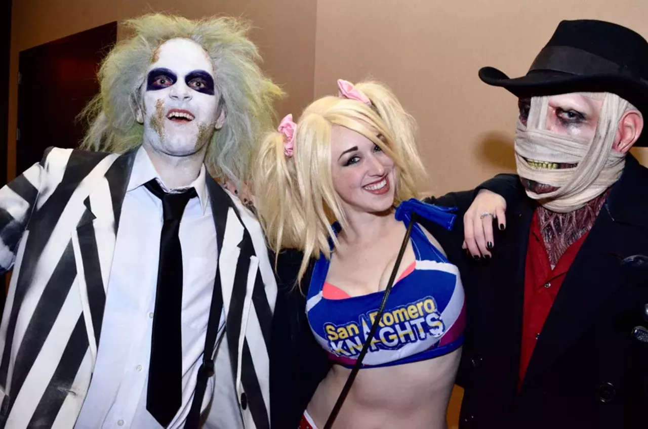 Image: All of the beautiful nerds of Motor City Comic Con