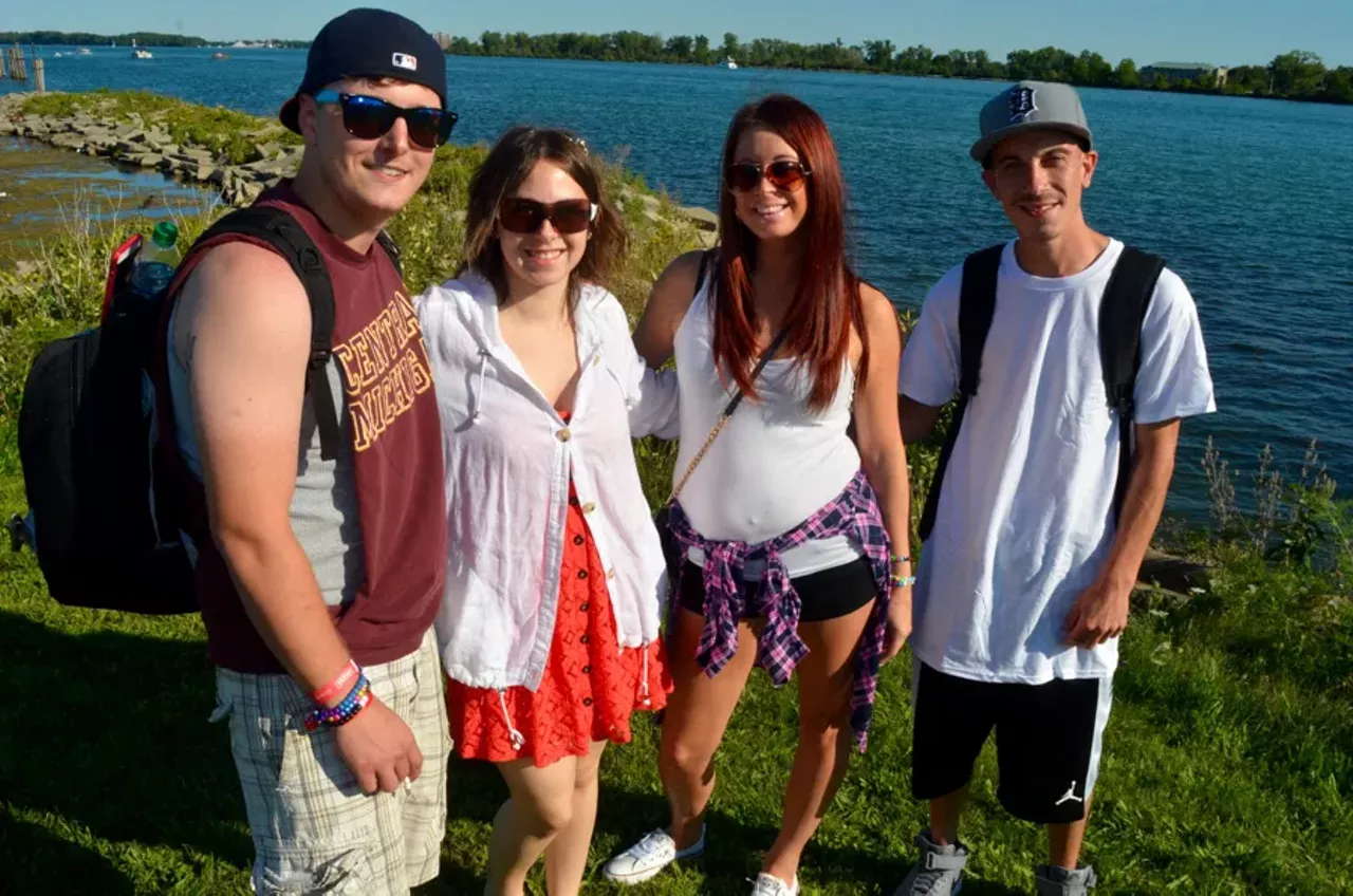 Image: All the beautiful people (and dogs) that we saw at Riverside Groove @ Riverside Marina