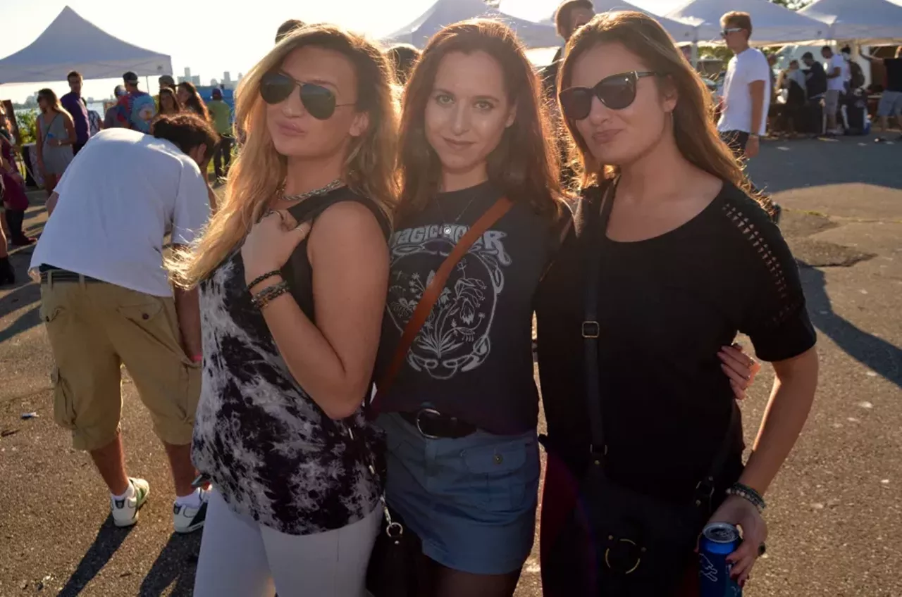 Image: All the beautiful people (and dogs) that we saw at Riverside Groove @ Riverside Marina