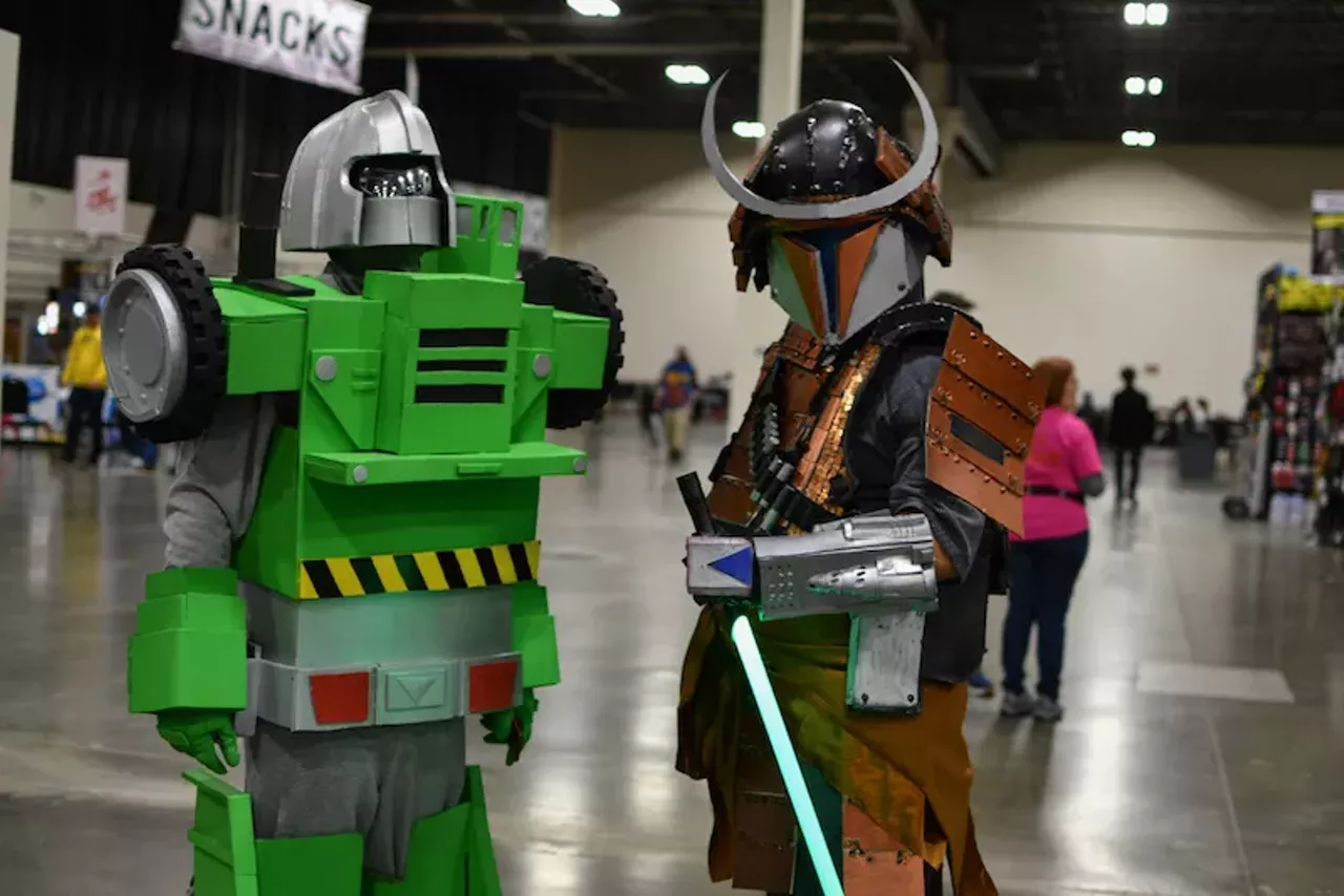 Image: All the cosplayers and comic fans we saw at fall 2022 Motor City Comic Con