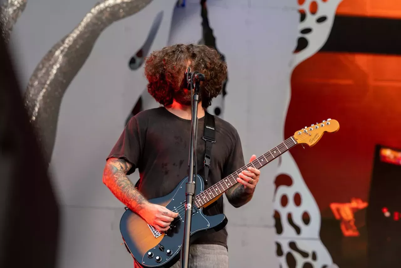Image: All the fire and fuckery we saw at the Green Day, Weezer, and Fall Out Boy show at Comerica Park