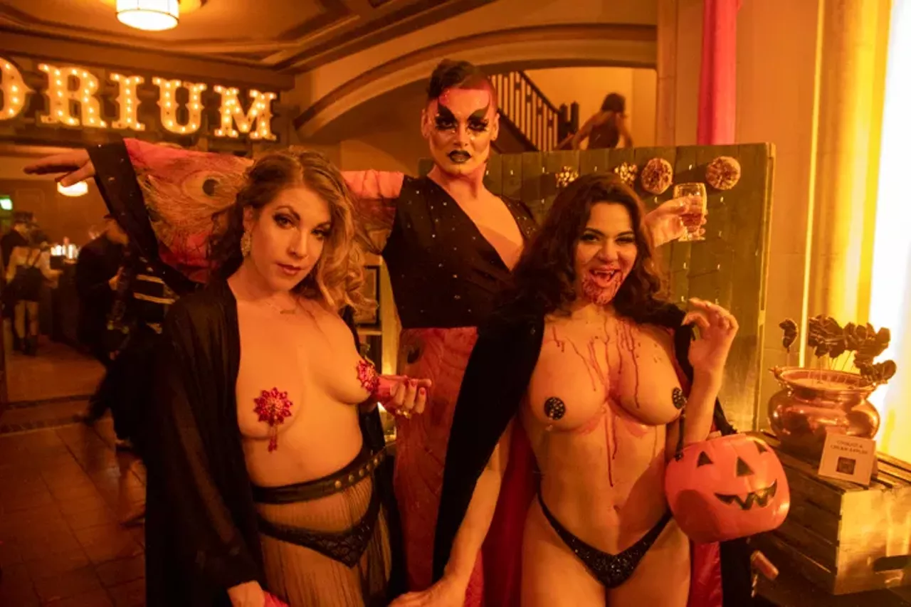 Image: All the freaky things we saw at Theatre Bizarre 2019