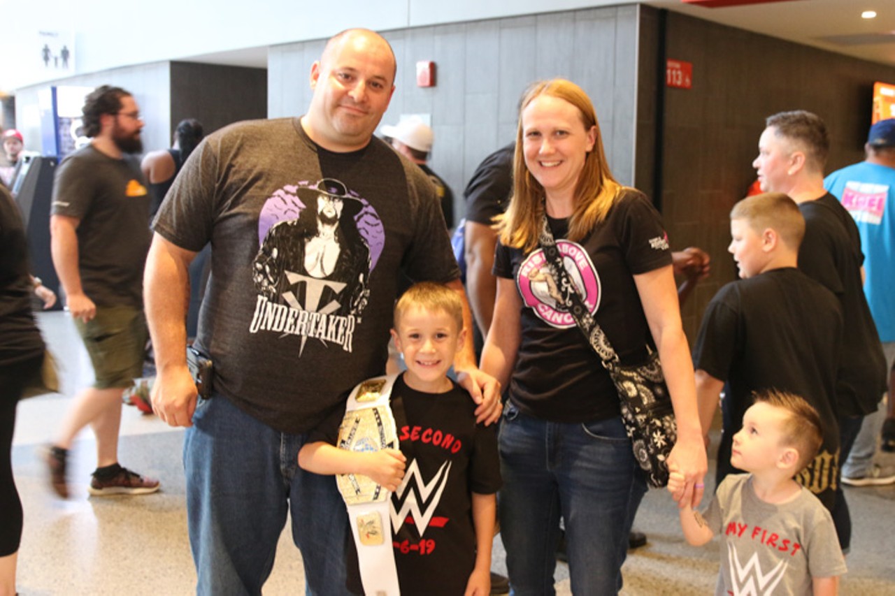 All the smashing and bashing we saw at WWE's SmackDown at Little Caesars Arena