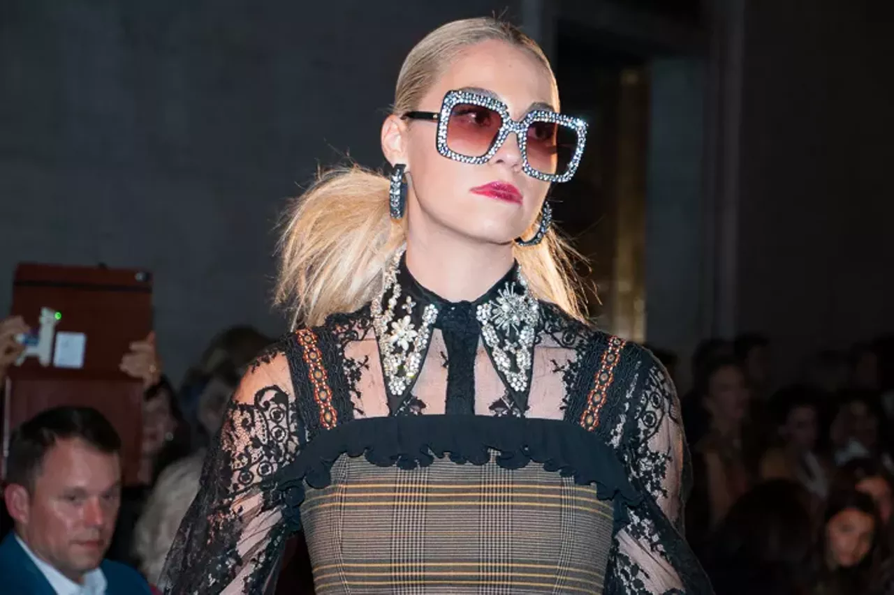 Image: All the stylish people we saw at the 2019 Fash Bash at the Detroit Institute of Arts