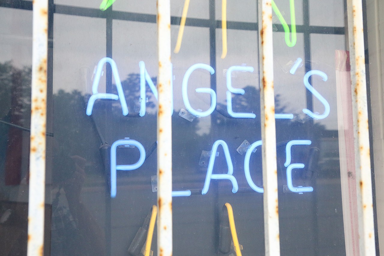 Angel's Place offers a taste of grandma's cooking [PHOTOS]