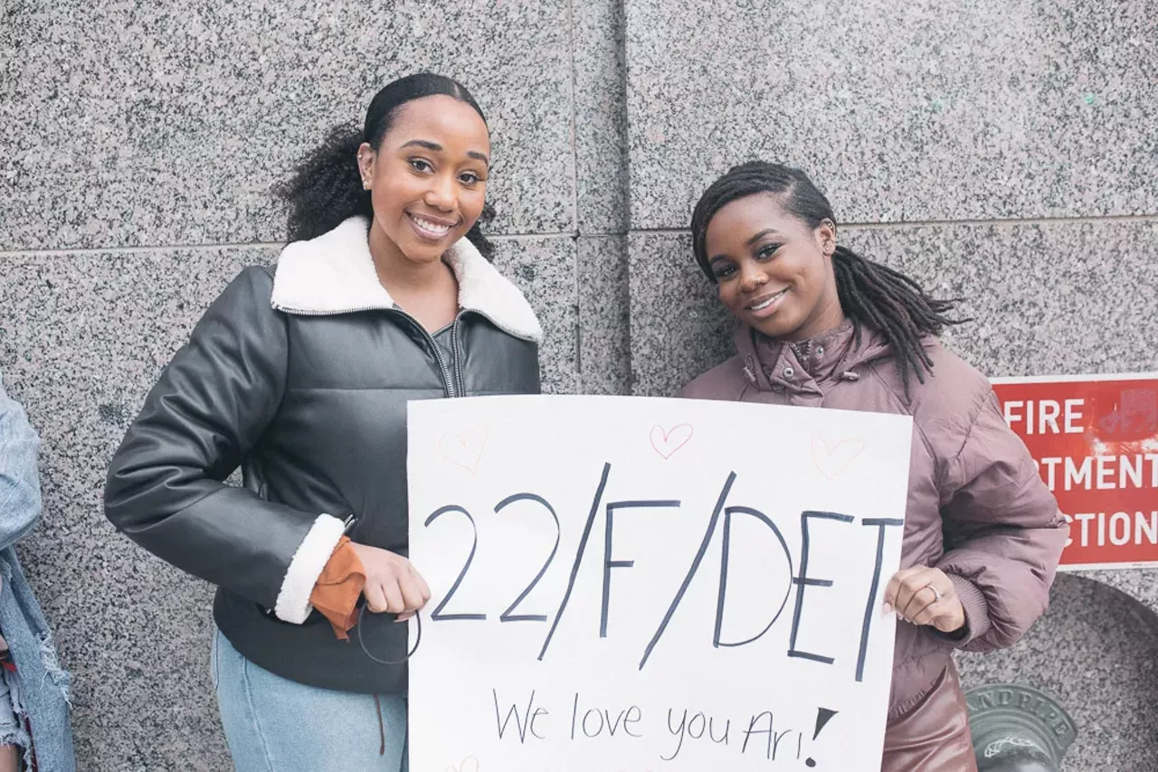 Image: Ari Lennox serenades fans at The Fillmore in Detroit