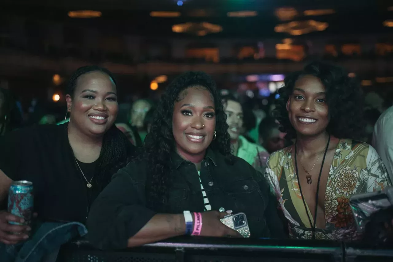 Image: Ari Lennox serenades fans at The Fillmore in Detroit