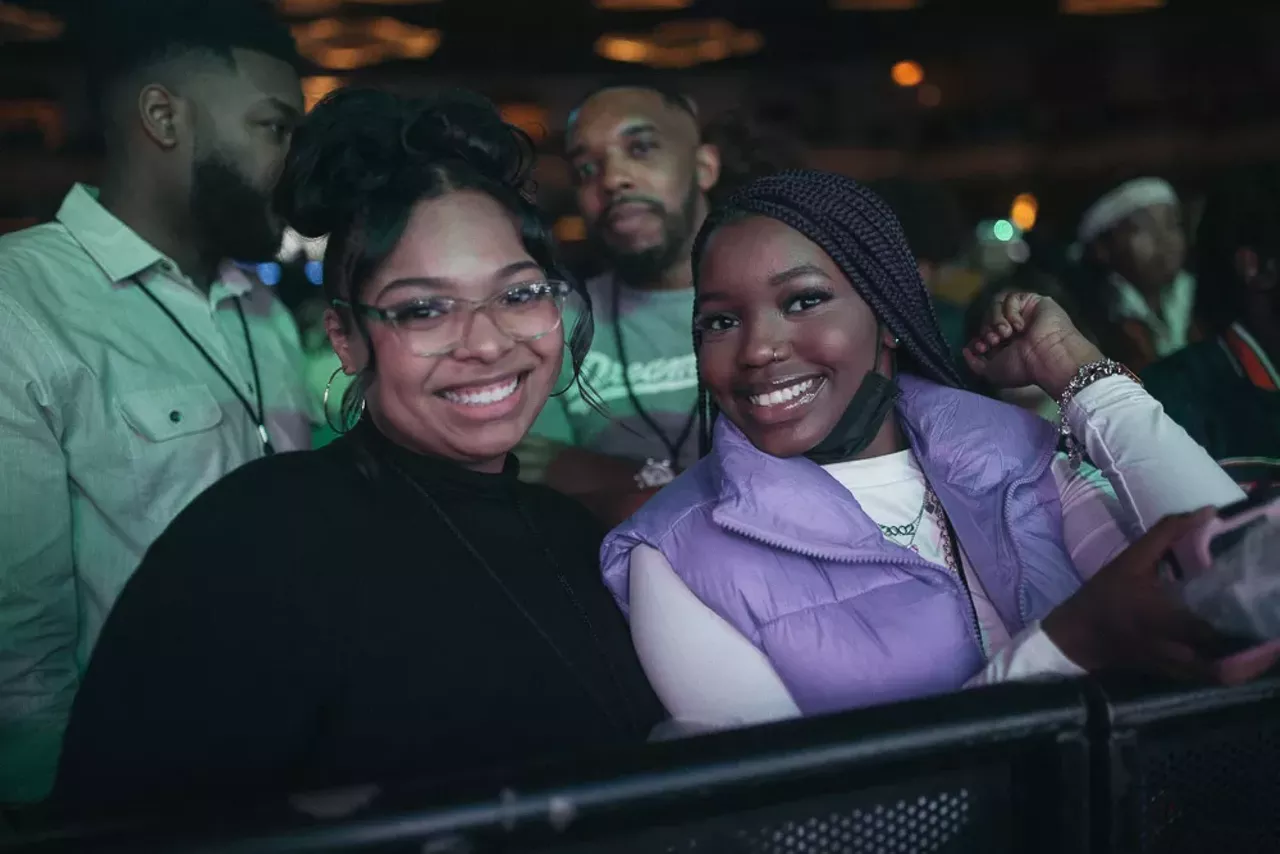 Image: Ari Lennox serenades fans at The Fillmore in Detroit