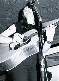 Audra Lynne of Stunning Amazon rocks out at the March 2000 Hamtramck Blowout - Photo / Beth Amber