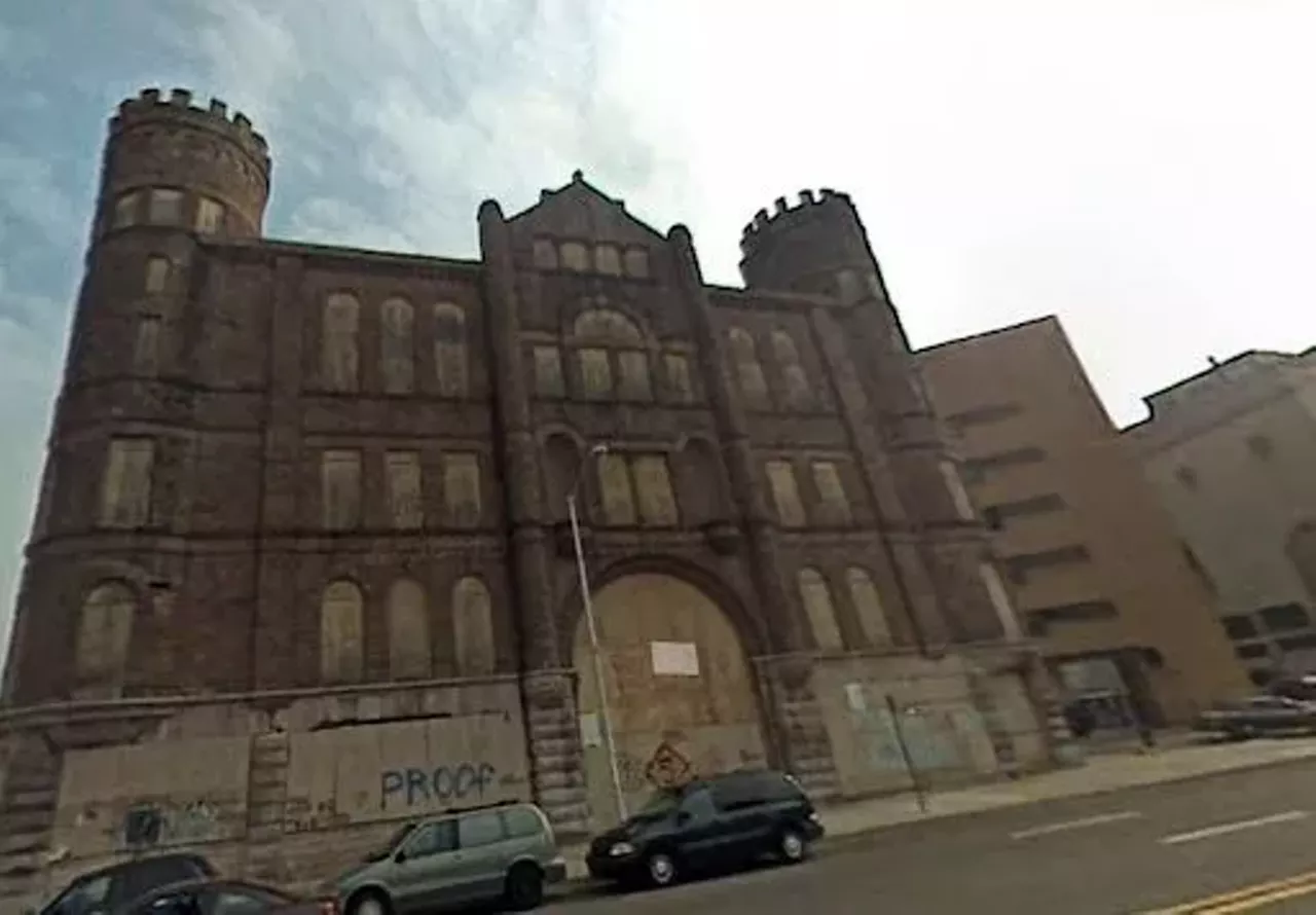 Then &#151; 2007 Guard Building 1942 Grand River Ave, Detroit Photo via GoogleMaps