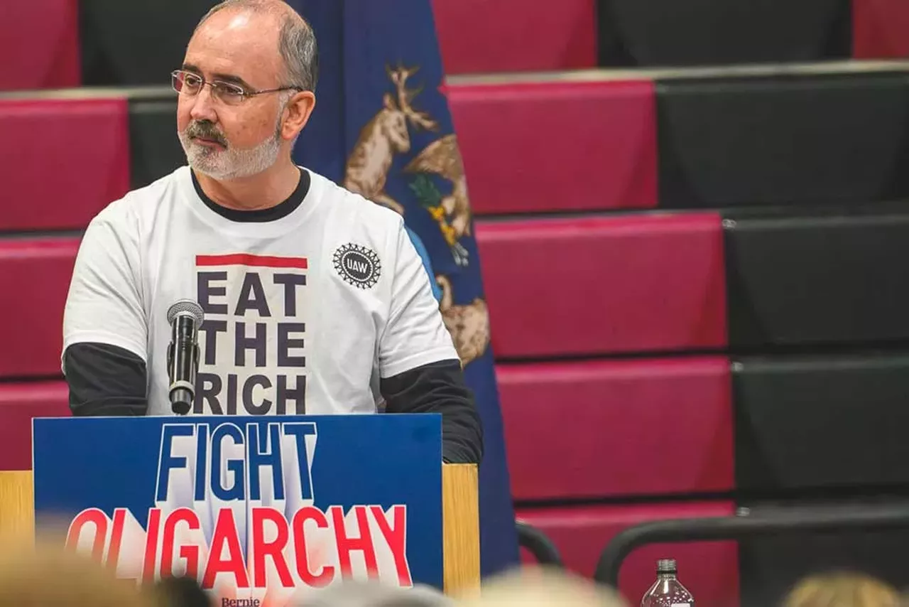 Image: Bernie Sanders draws massive crowd in Macomb County to fight oligarchy