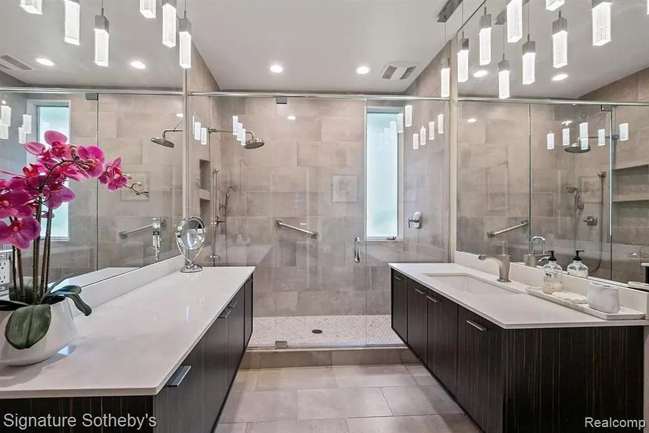 Image: Bloomfield home designed by Minoru Yamasaki listed for $2.95M