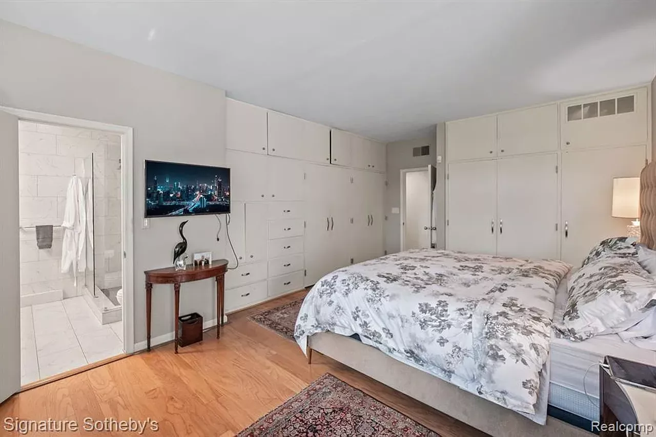 Image: Bloomfield home designed by Minoru Yamasaki listed for $2.95M