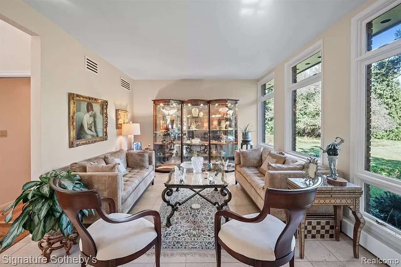 Image: Bloomfield home designed by Minoru Yamasaki listed for $2.95M