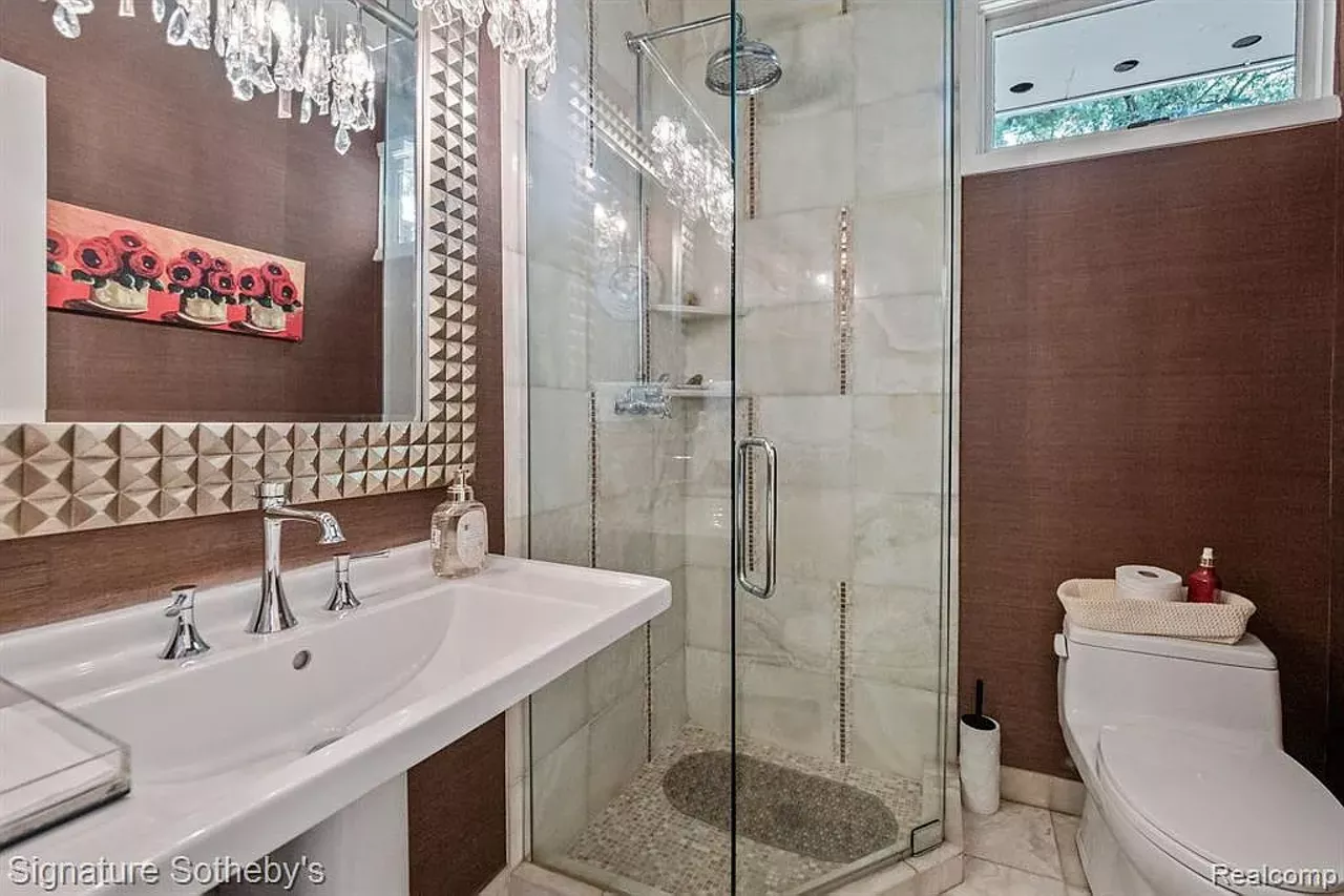 Image: Bloomfield home designed by Minoru Yamasaki listed for $2.95M