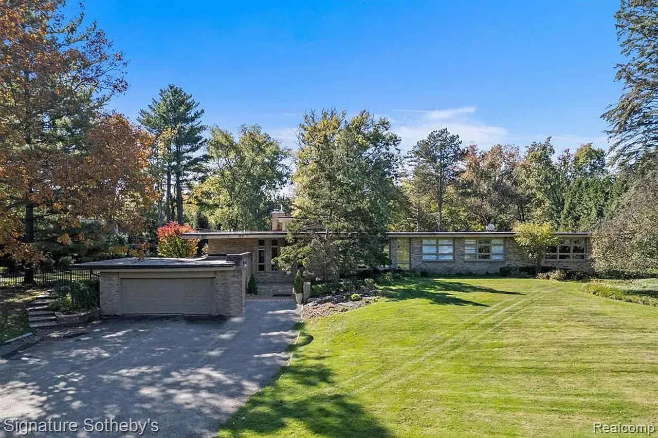 Image: Bloomfield home designed by Minoru Yamasaki listed for $2.95M
