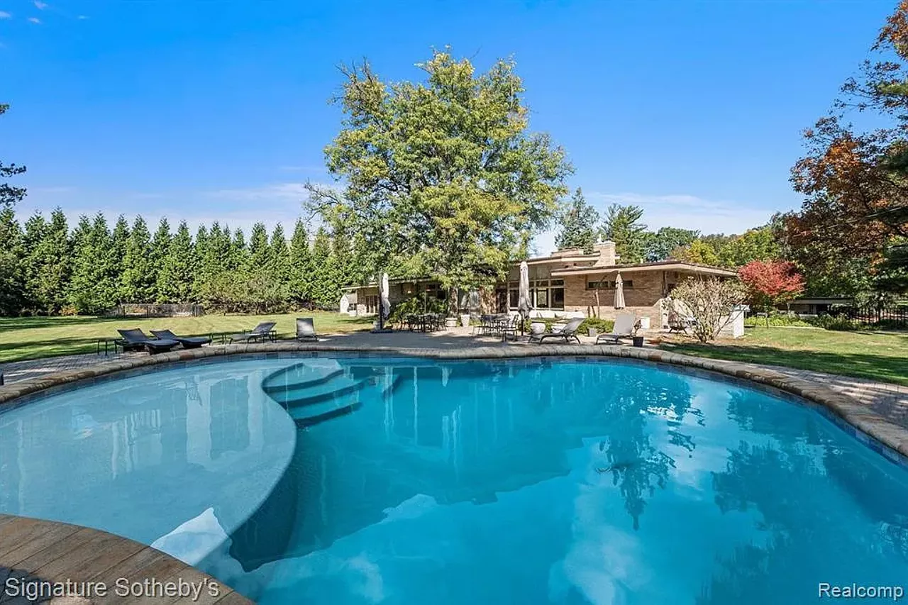 Image: Bloomfield home designed by Minoru Yamasaki listed for $2.95M