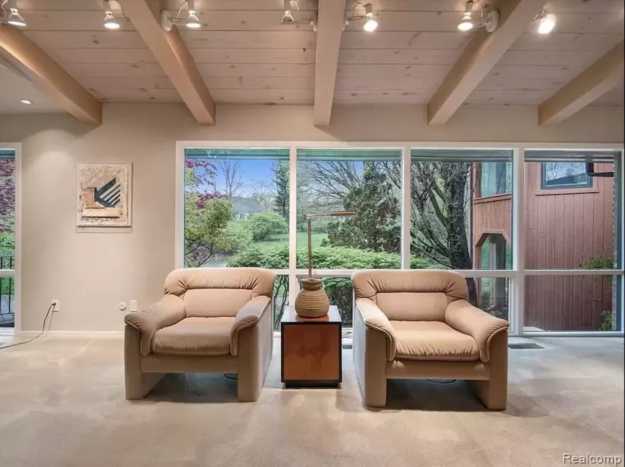 Image: Calling all plant parents &#151;&nbsp;this Franklin home has a solarium for all your leaf-bearing children