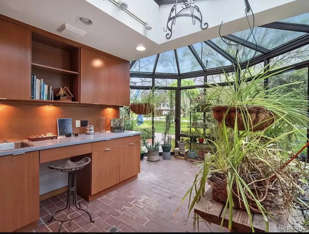 Image: Calling all plant parents &#151;&nbsp;this Franklin home has a solarium for all your leaf-bearing children