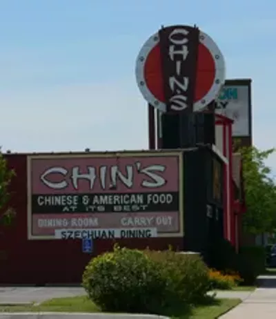 Image: Chin's