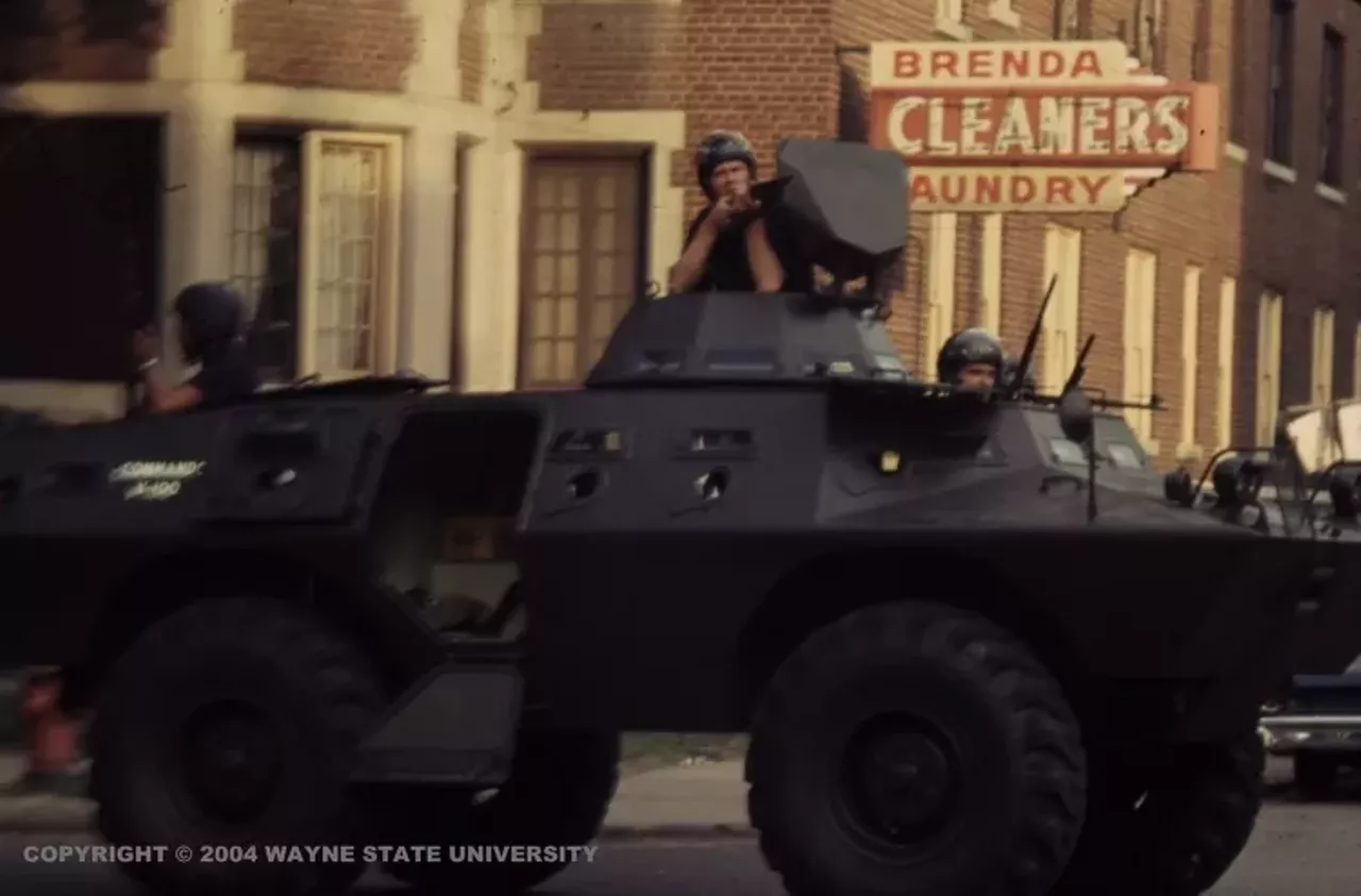 As the riots entered a third day, 800 State Police Officers and 8,000 Michigan Army National Guard troops were ordered to the city by the Michigan Governor George Romney and were later joined by 4,700 members of the 82nd Airborne Divisions called in by President Lyndon Johnson. 