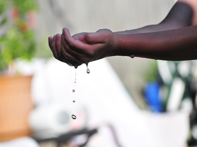 Civil rights coalition files class-action lawsuit to ban water shutoffs in Detroit