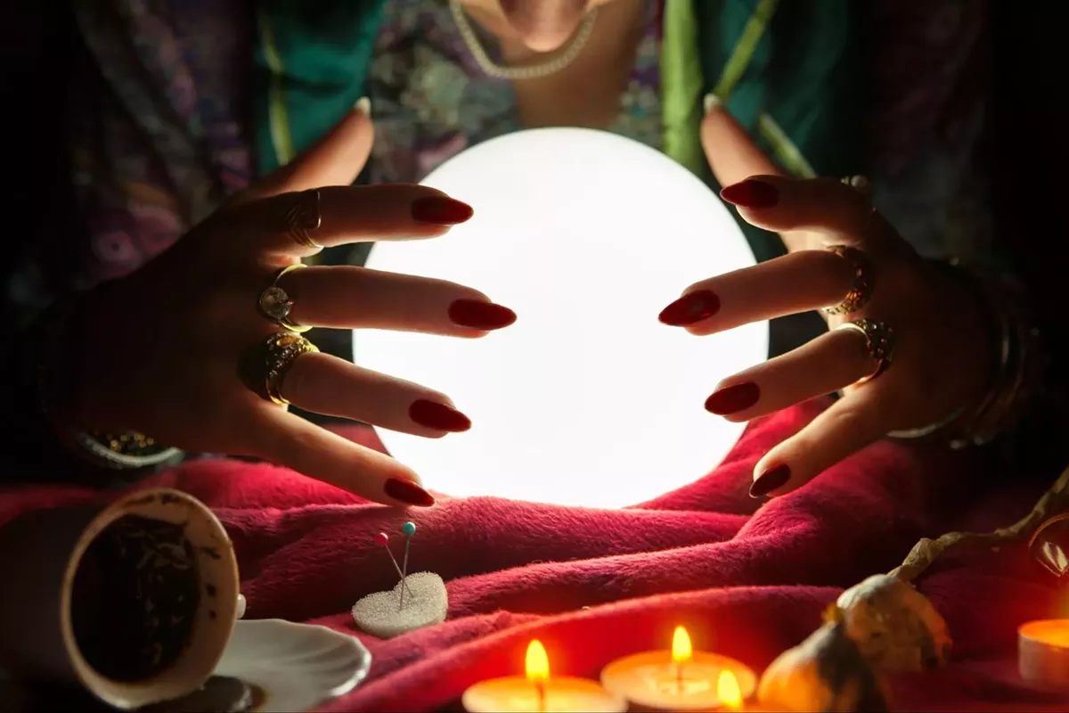 Image: Crystal Ball Readings: Guide to Free Readings and Psychic Predictions