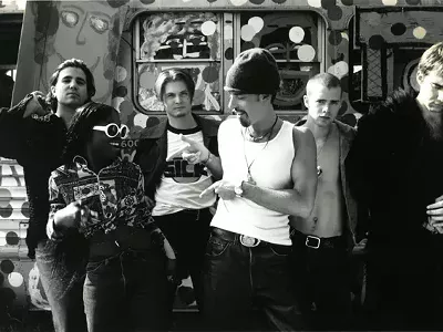 Charm Farm in the day (from l.): Dino Zoyes, Taj Bell (not with reunited band), Ken Roberts, Dennis White, Eric Hoegemeyer, Steve Zuccaro.