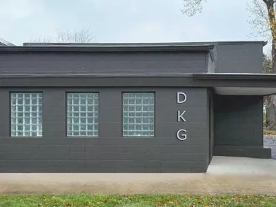 The David Klein Gallery is moving to a renovated warehouse in Ferndale for its new gallery space.