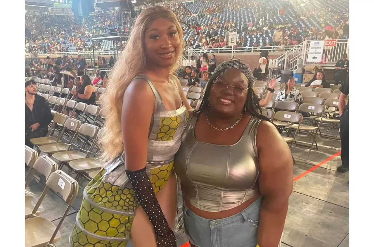 Beyonce fans posing