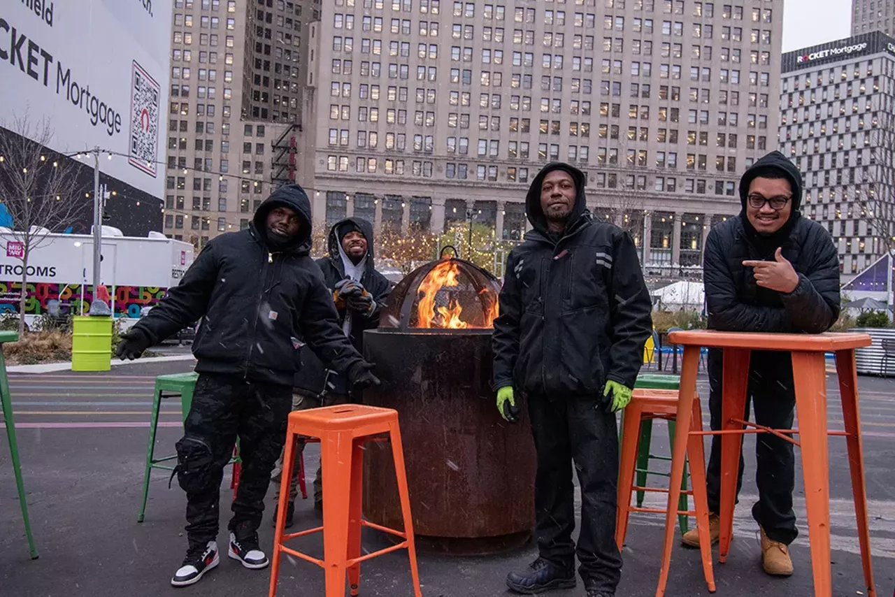 Image: Detroit gets in the holiday spirit with 2022 tree lighting [PHOTOS]
